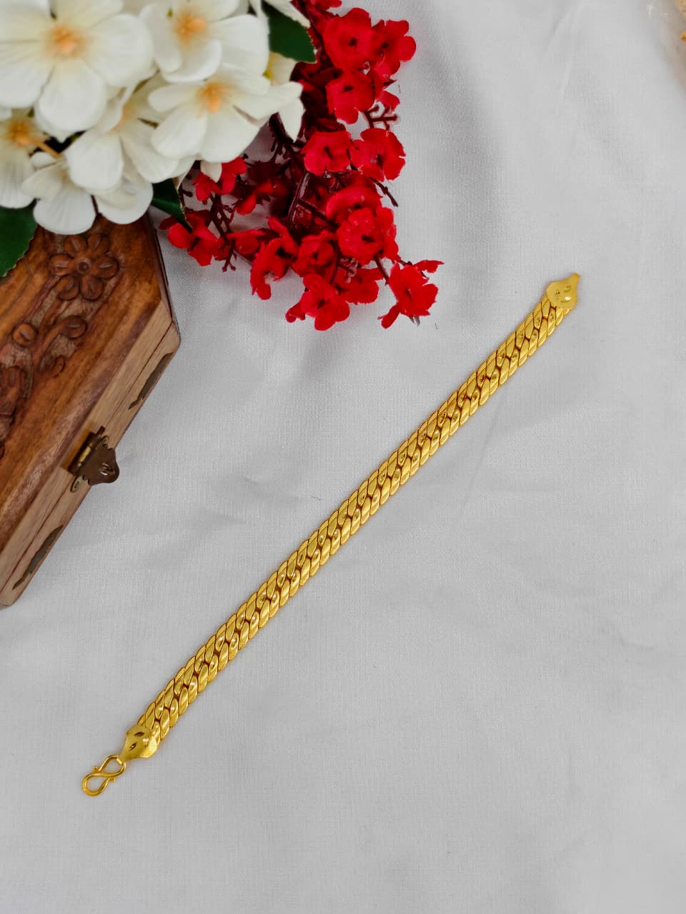 Elegant Leather & Gold Bracelet for Men