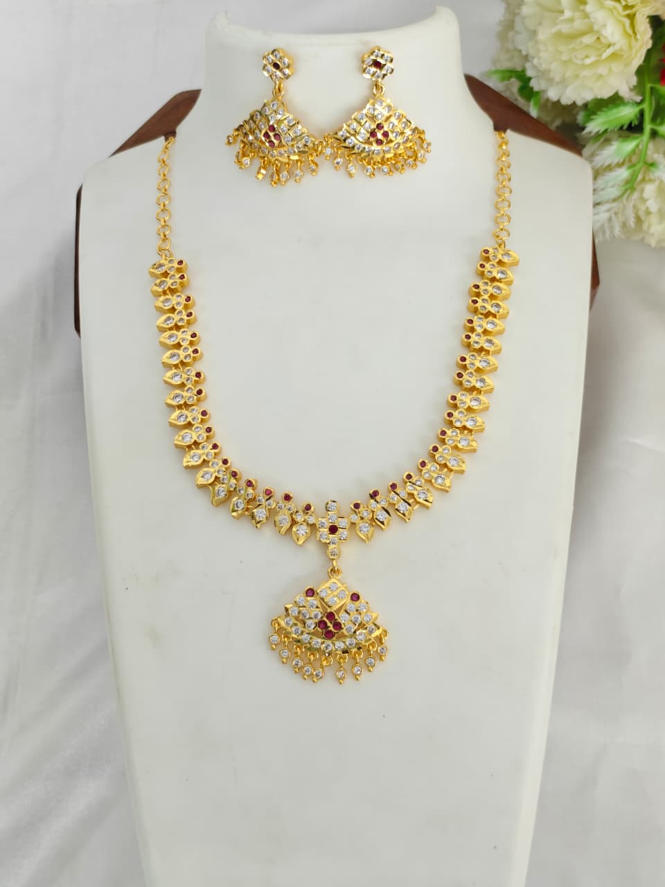 Women Impone Stone Necklace – Premium Gold Finish Traditional Design