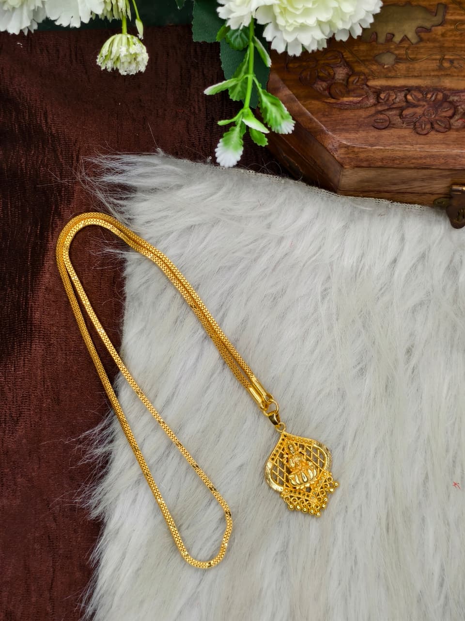 ✨Stone Dollar Matte Finish Chain – Gold Plated Jewellery for Women✨