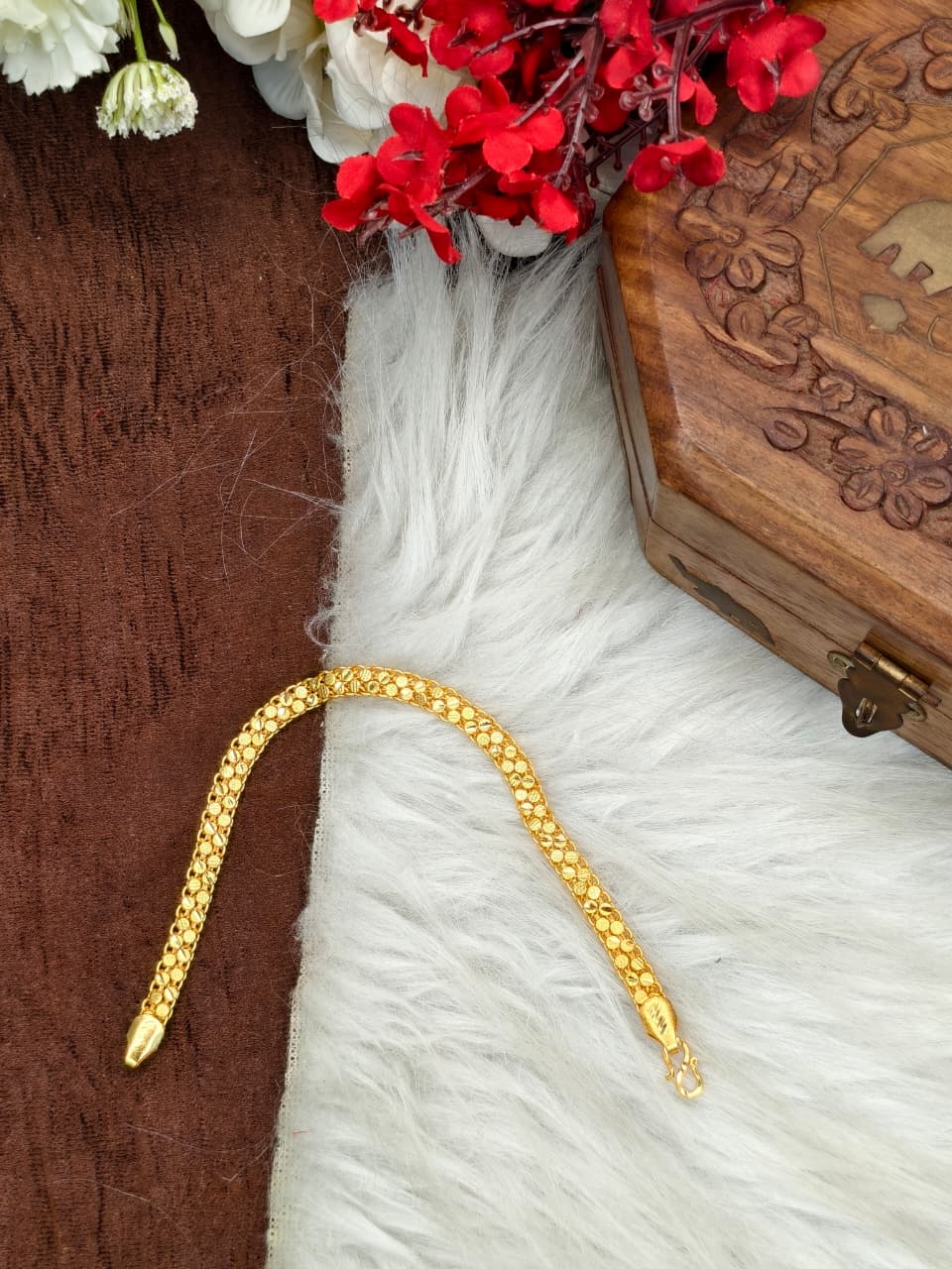 Elegant Leather & Gold Bracelet for Men