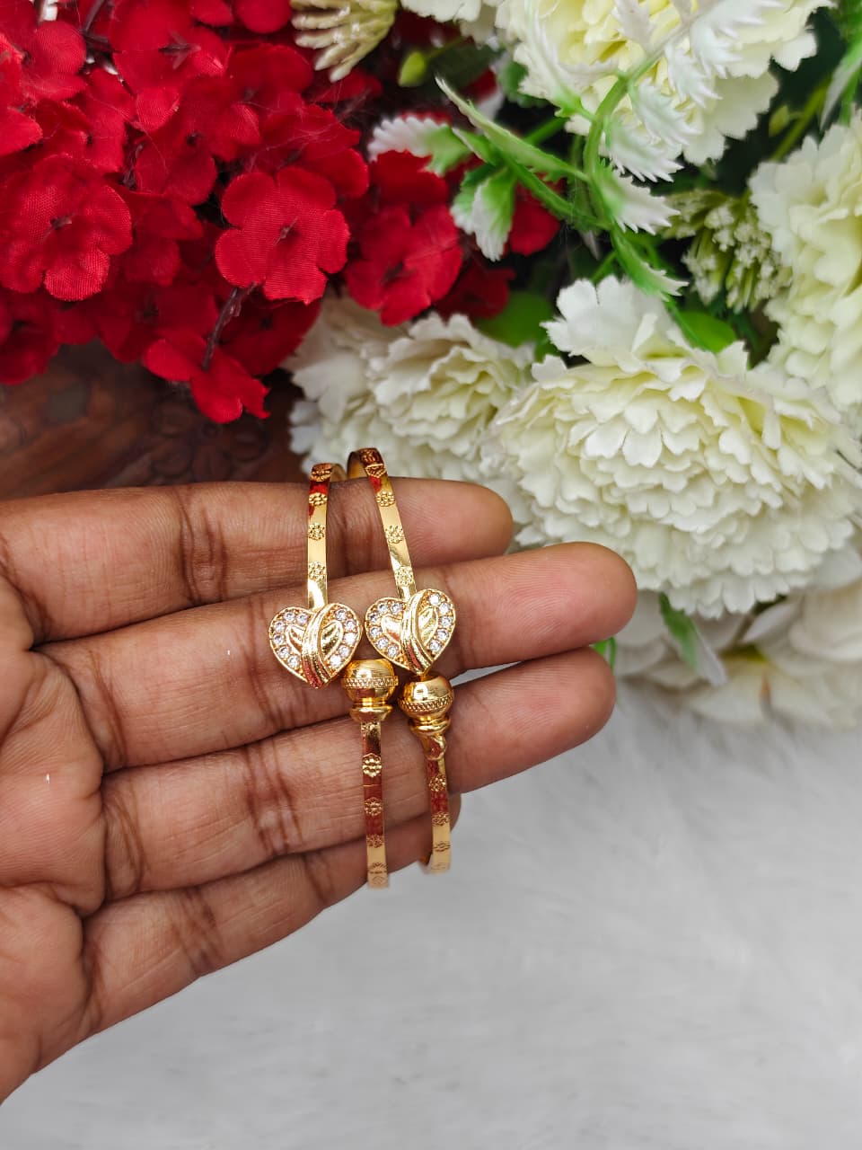 SB-12 Stylish Women’s 1 Gram Gold Plated Bangles – Party & Daily Wear