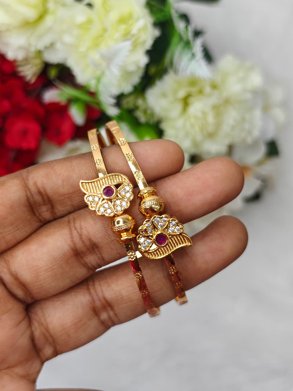SB-6 Stylish Women’s 1 Gram Gold Plated Bangles – Party & Daily Wear