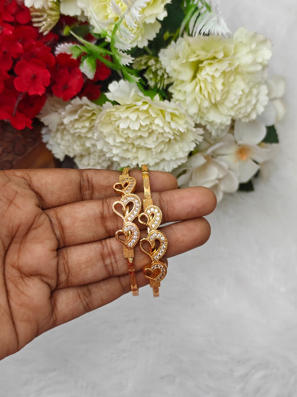 SB-7 Stylish Women’s 1 Gram Gold Plated Bangles – Party & Daily Wear