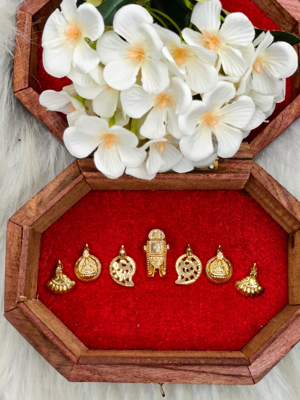 South Indian Traditional Impone Thali Mangalsutra β Gold Plated Sacred Wedding Chain