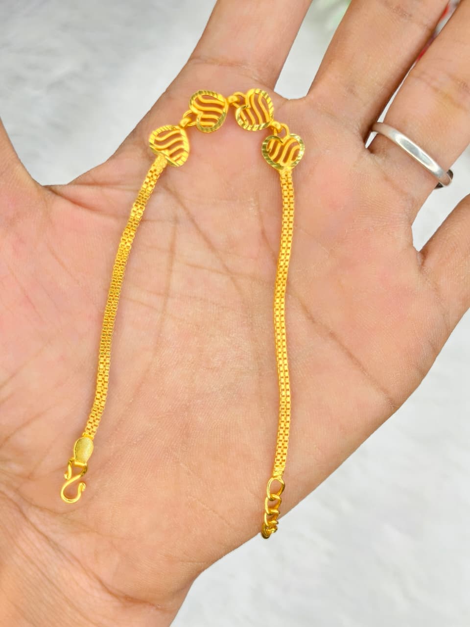 Elegant Women’s Bracelet – 1 Gram Gold with Matte Finish
