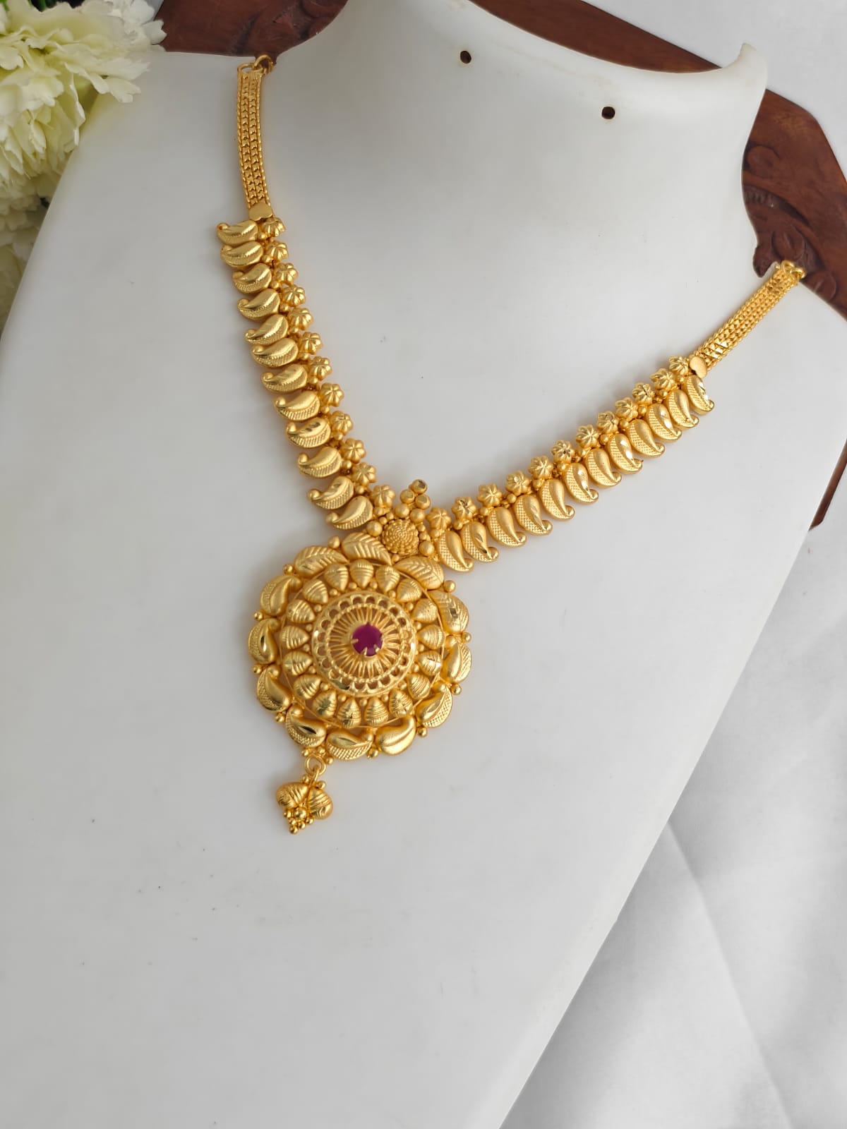 Trending Mini Gold Necklace Set – Premium Gold Look Finished