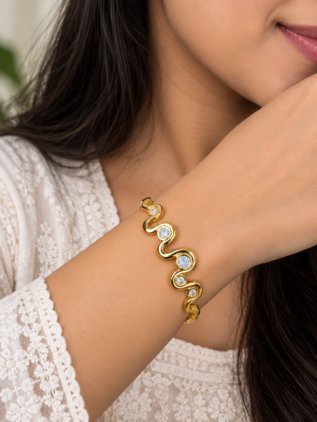 Elegant Crystal Chain Bracelet