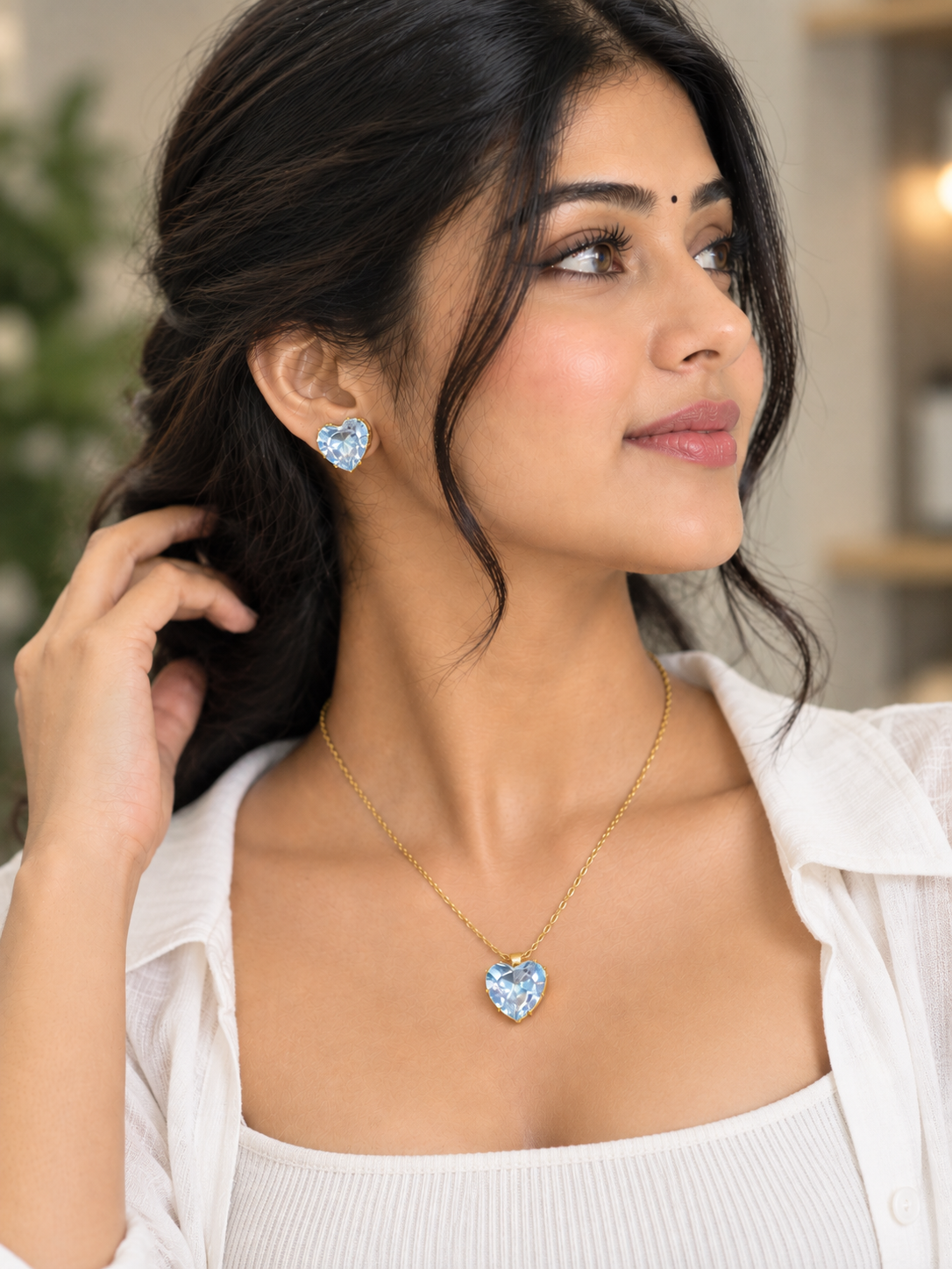 ✨ Elegant Square Pendant Chain