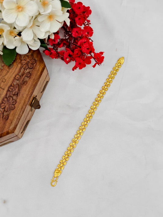 Elegant Leather & Gold Bracelet for Men
