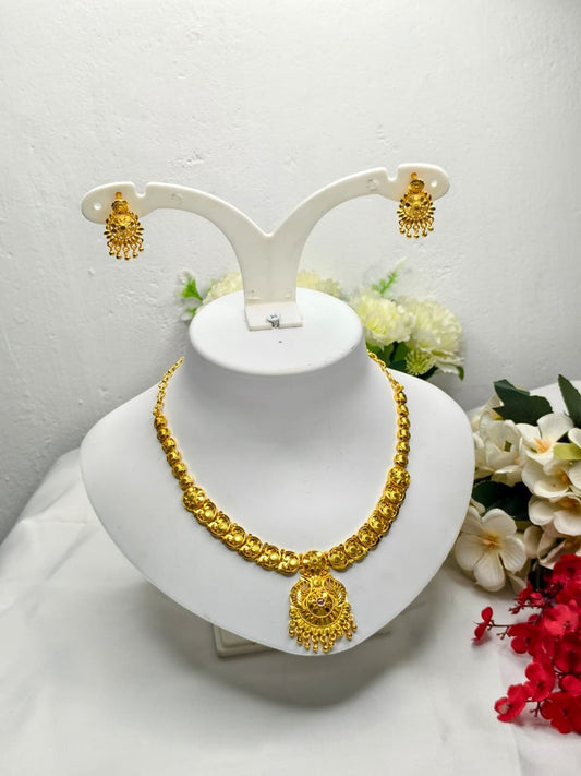 Trending Mini Gold Necklace Set – Premium Gold Look Finish