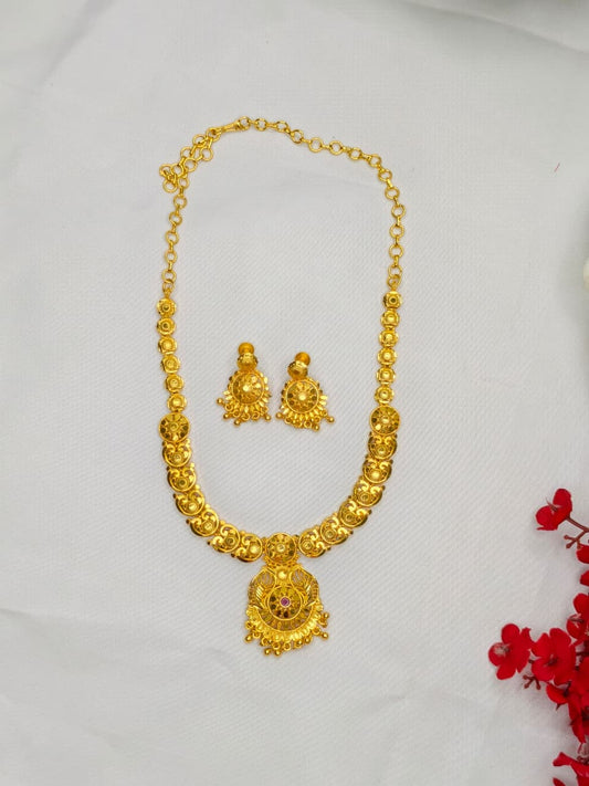 Trending Mini Gold Necklace Set – Premium Gold Look Finish