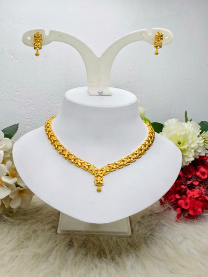 Trending Mini Gold Necklace Set – Premium Gold Look Finish