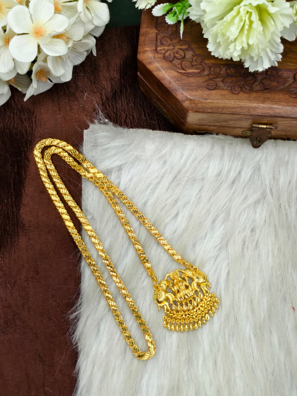 ✨Micro-Leaf Dollar chain Matte Finish Chain – Gold Plated Jewellery for Women✨