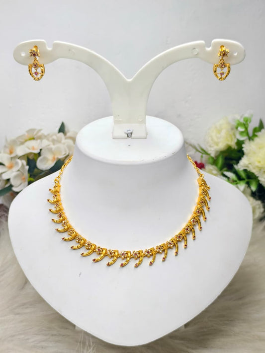 Trending Mini Gold Necklace Set – Premium Gold Look Finished