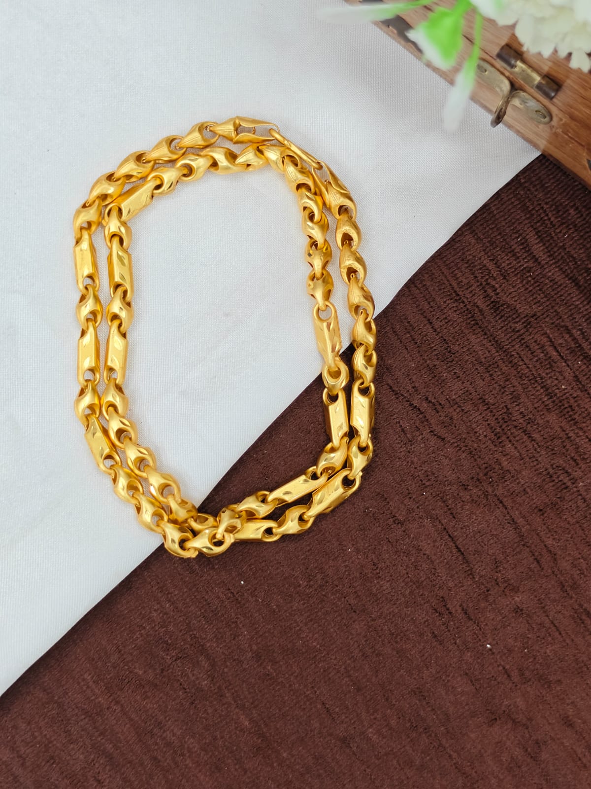 Exclusive Men's Gold-Plated Chain – Premium Bold Design 20inc