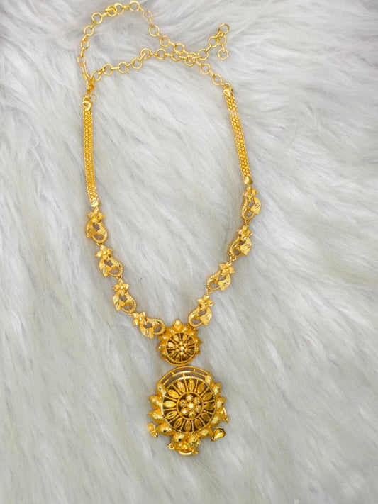 Trending Mini Gold Necklace Set – Premium Gold Look Finished