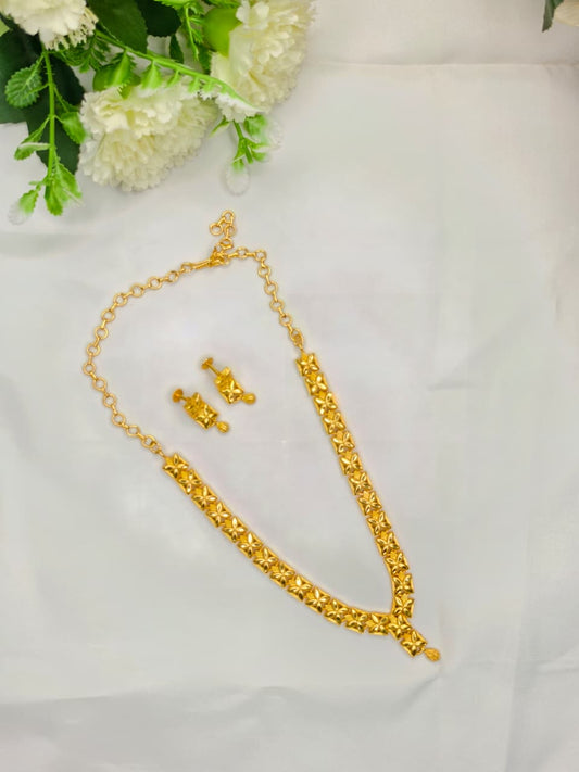 Trending Mini Gold Necklace Set – Premium Gold Look Finish
