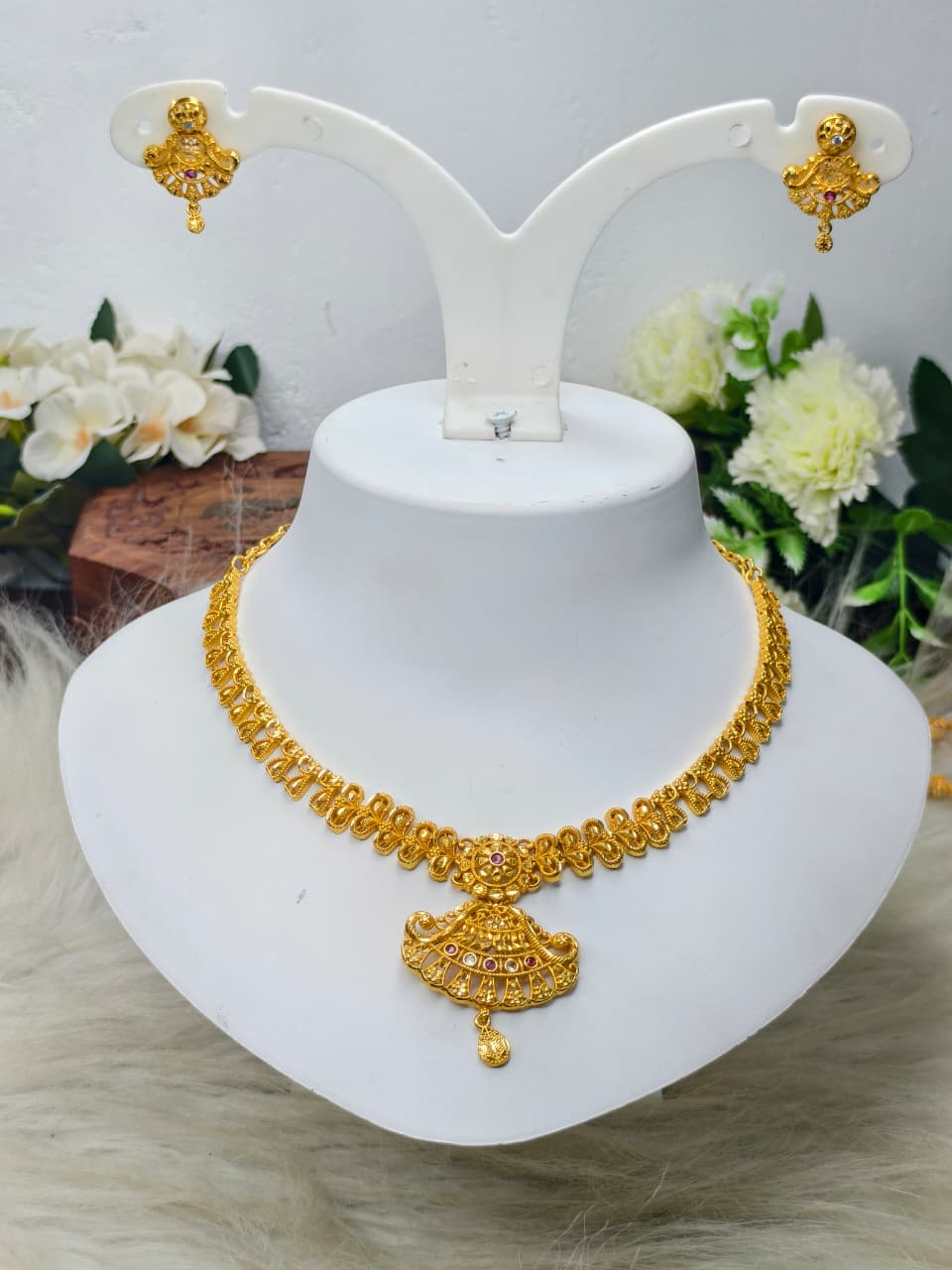 Trending Mini Gold Necklace Set – Premium Gold Look Finished