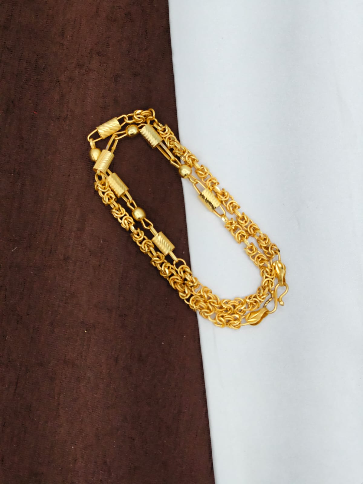 Royal Men’s Gold Chain – Luxury Finish & Unique Pattern