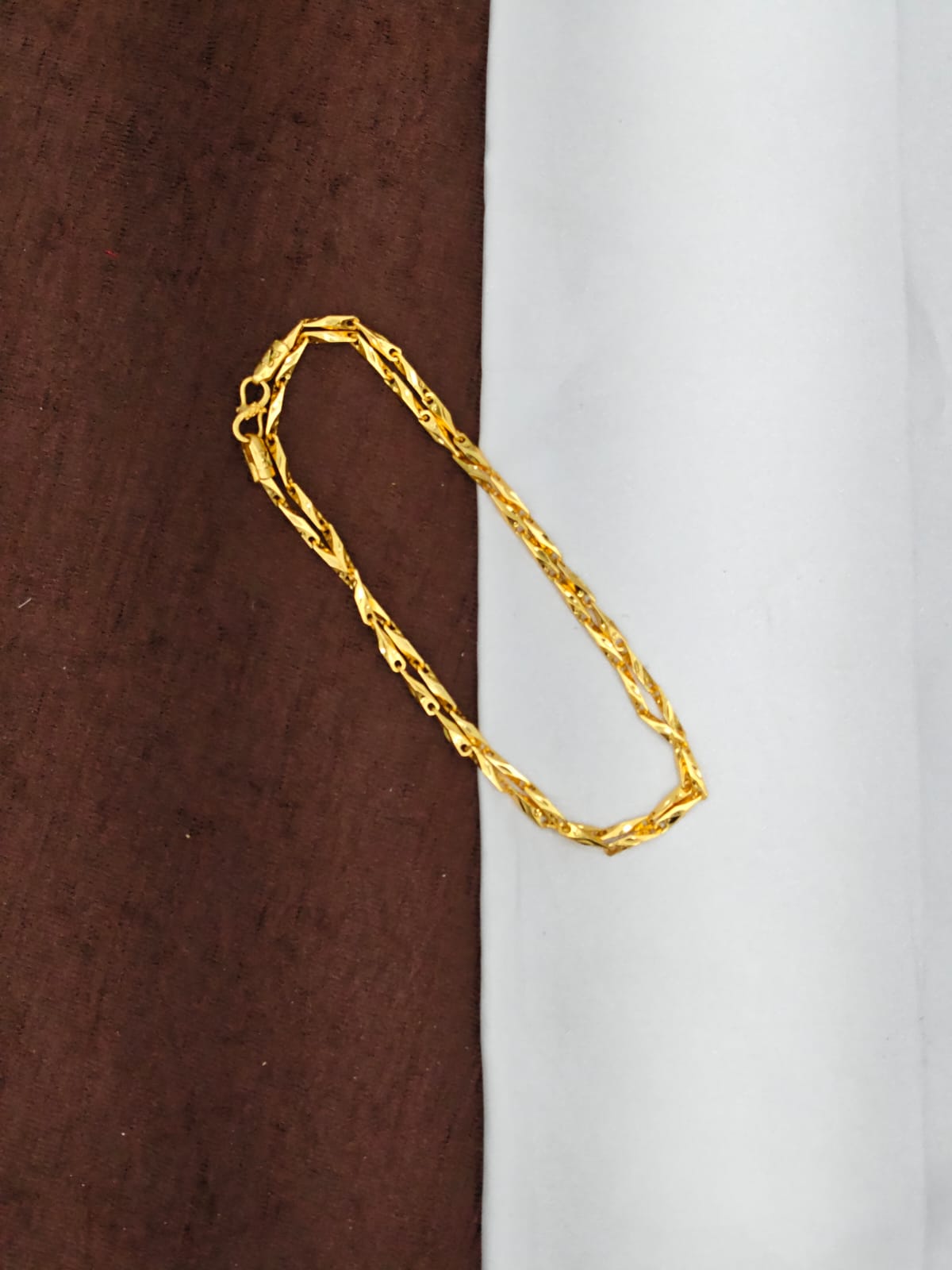 Royal Men’s Gold Chain – Luxury Finish & Unique Pattern 18inc