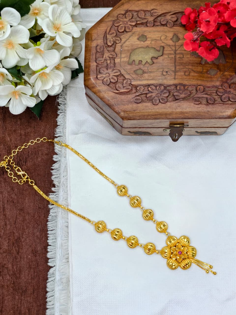 Trending Mini Gold Necklace Set – Premium Gold Look Finished