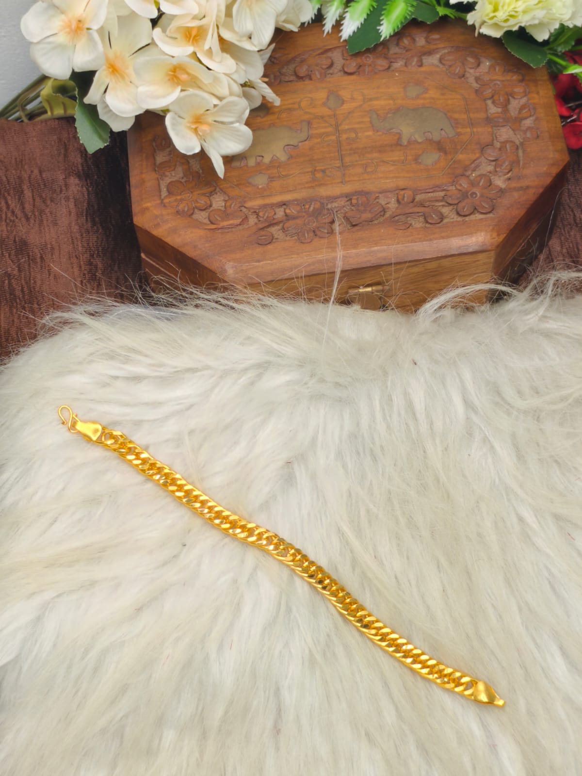 Elegant Leather & Gold Bracelet for Men