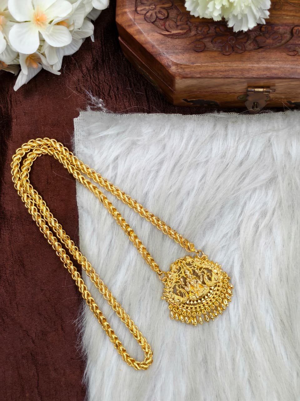 ✨Micro Lotus Dollar Chain Matte Finish Chain – Gold Plated Jewellery for Women✨
