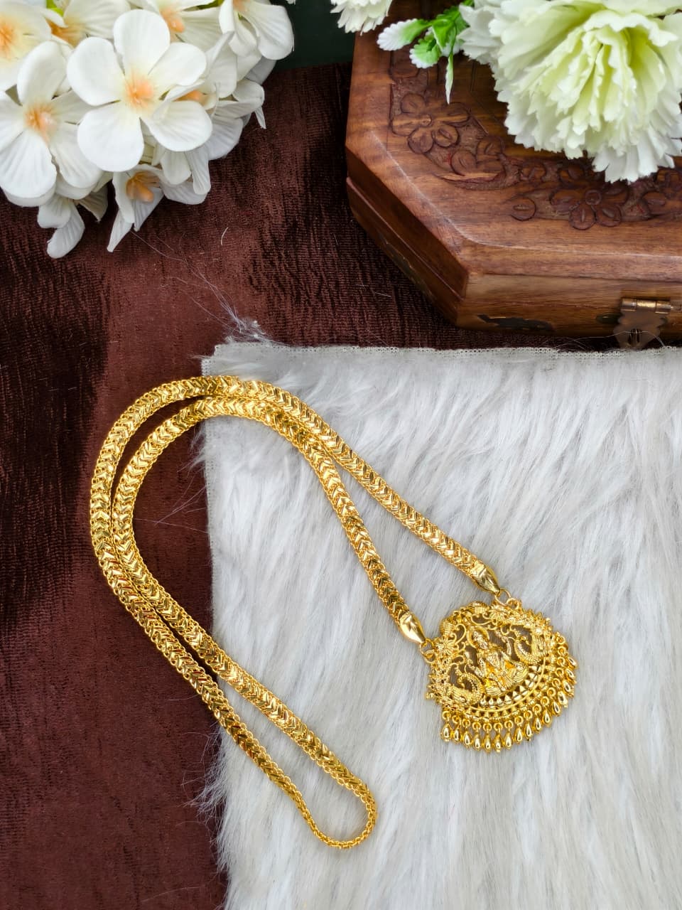 ✨Micro Vpatta Dollar Chain Matte Finish Chain – Gold Plated Jewellery for Women✨
