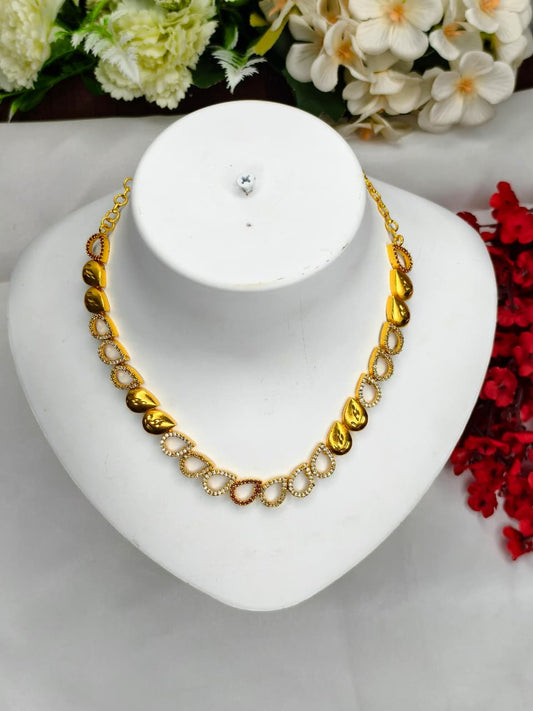 Trending Mini Gold Necklace Set – Premium Gold Look Finish