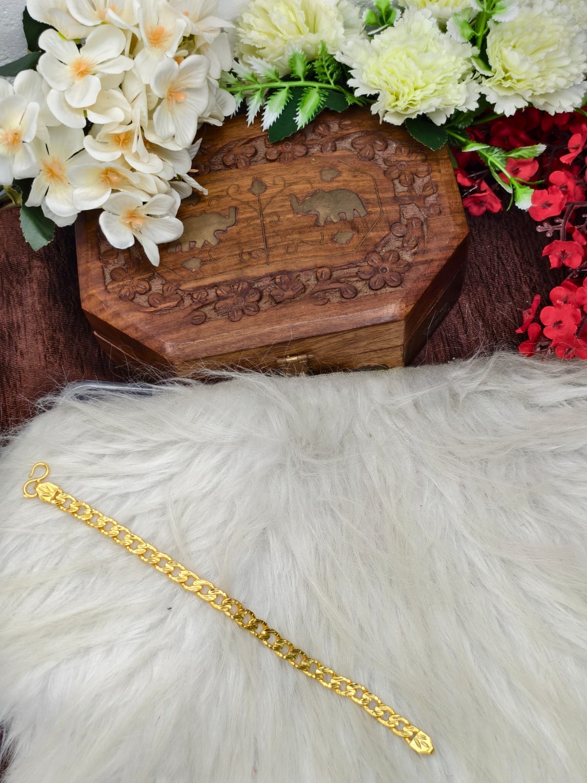 Elegant Leather & Gold Bracelet for Men