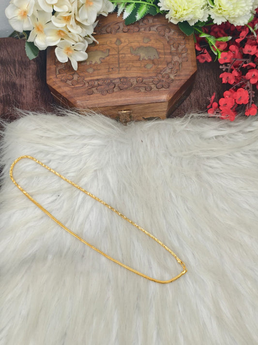 Royal Men’s Gold Chain – Luxury Finish & Unique Pattern