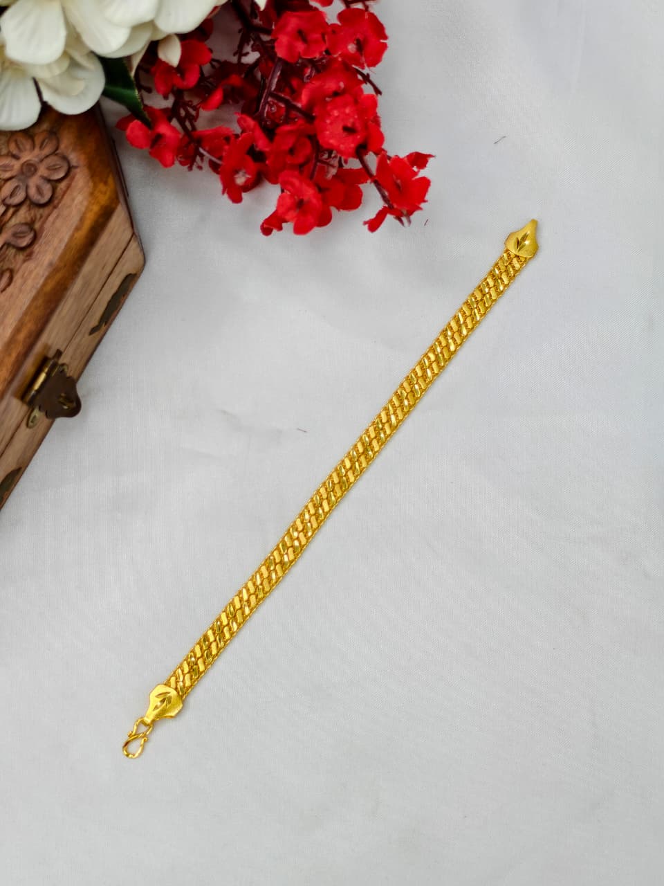 Elegant Leather & Gold Bracelet for Men
