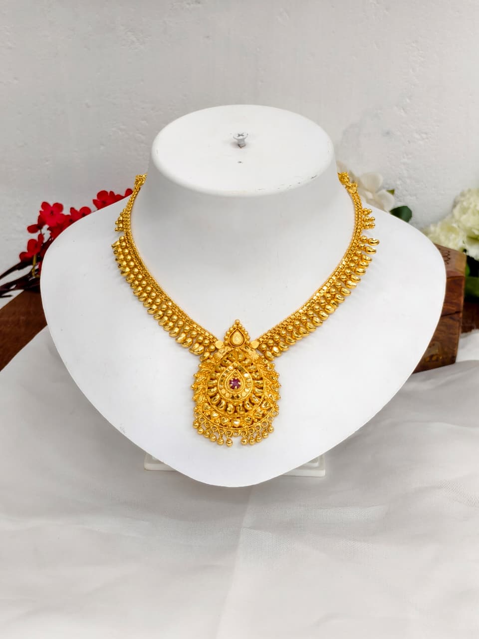 Trending Mini Gold Necklace Set – Premium Gold Look Finished