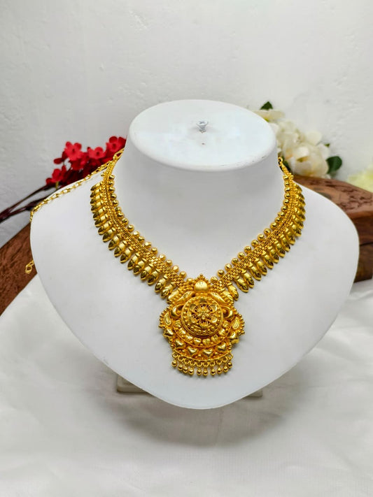 Trending Mini Gold Necklace Set – Premium Gold Look Finished