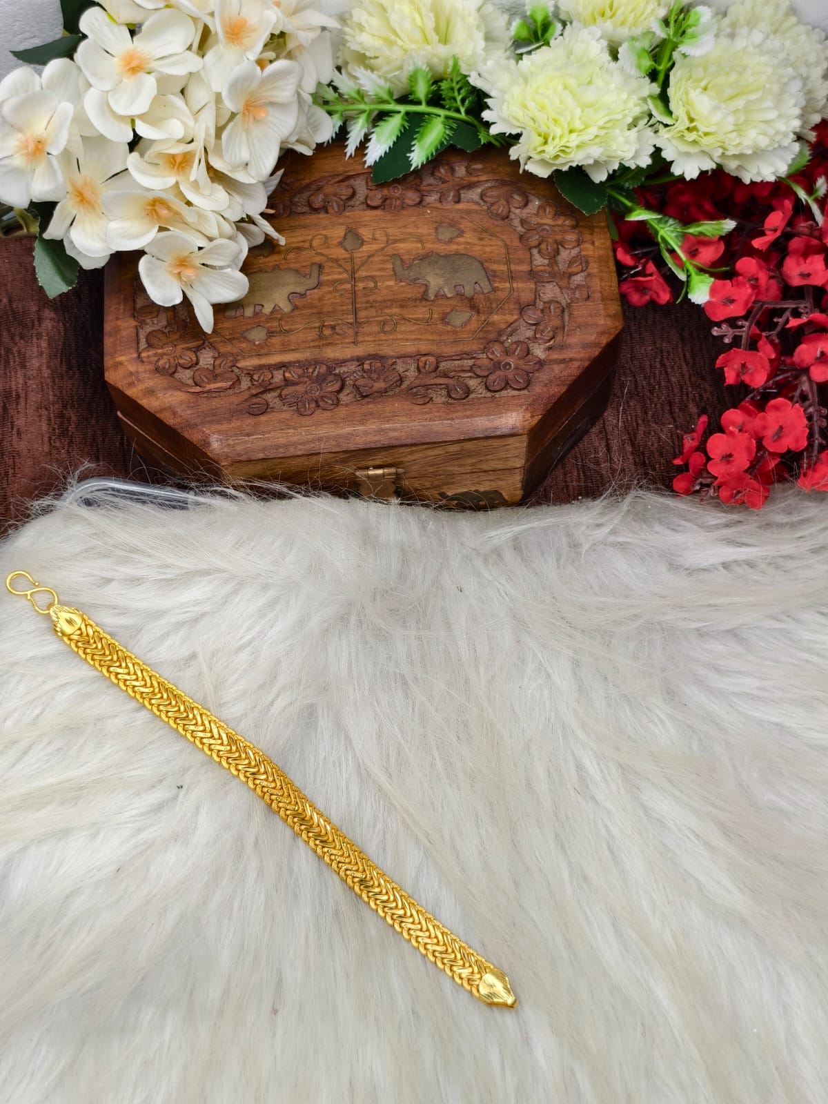 Elegant Leather & Gold Bracelet for Men