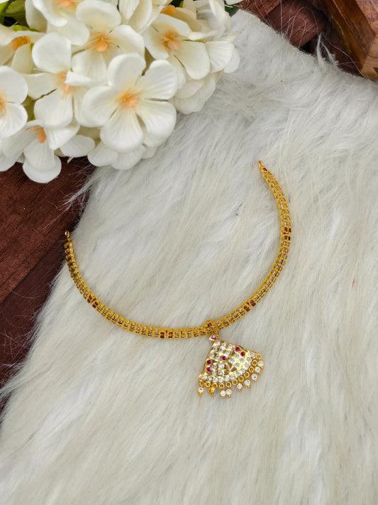 Traditional Impone Stone Necklace for Women – Gold Look