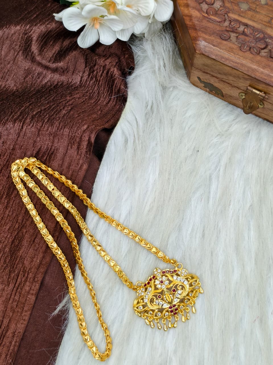 ✨Stone Dollar Matte Finish Chain – Gold Plated Jewellery for Women✨