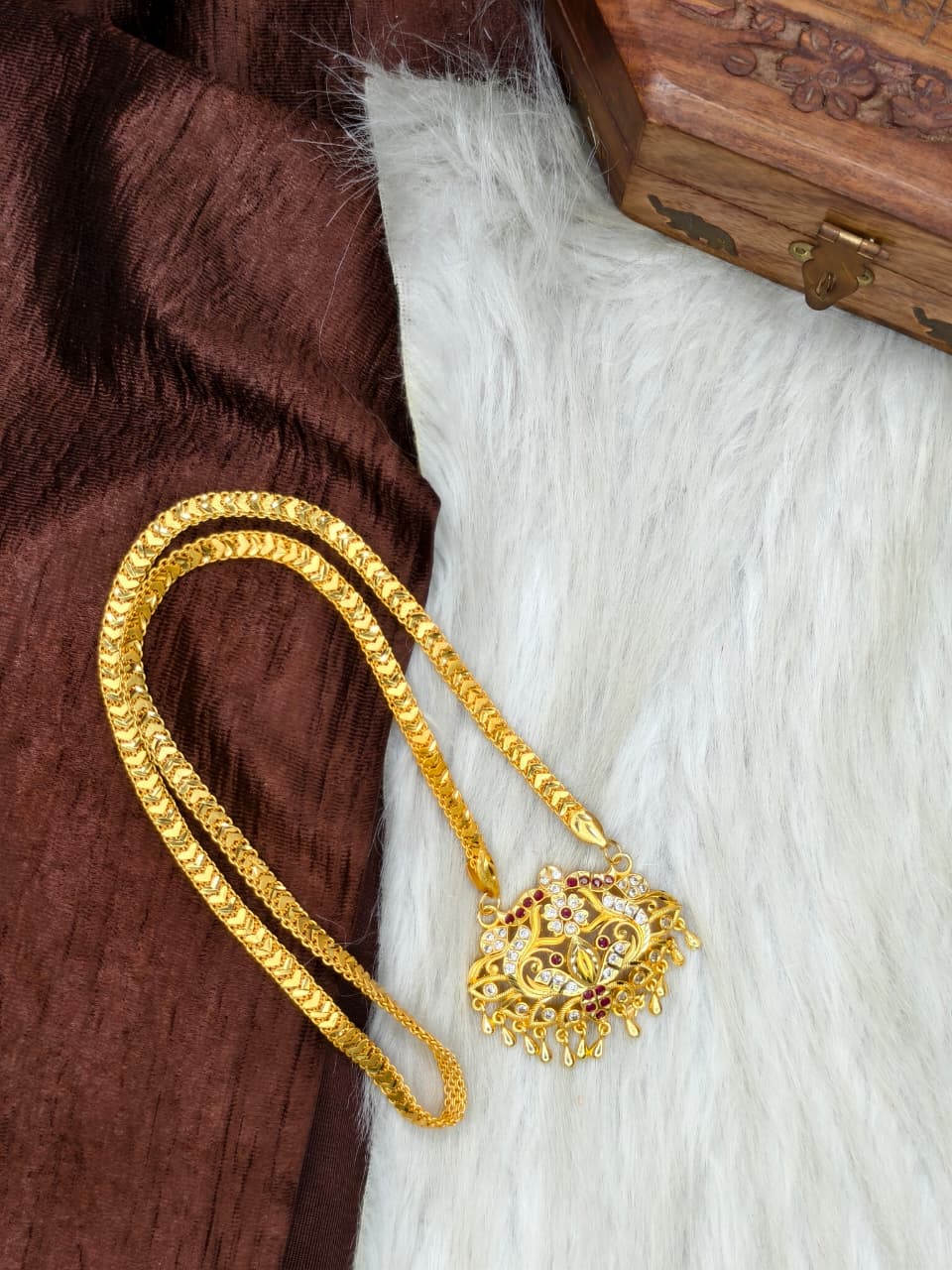 ✨Stone Dollar Matte Finish Chain – Gold Plated Jewellery for Women✨