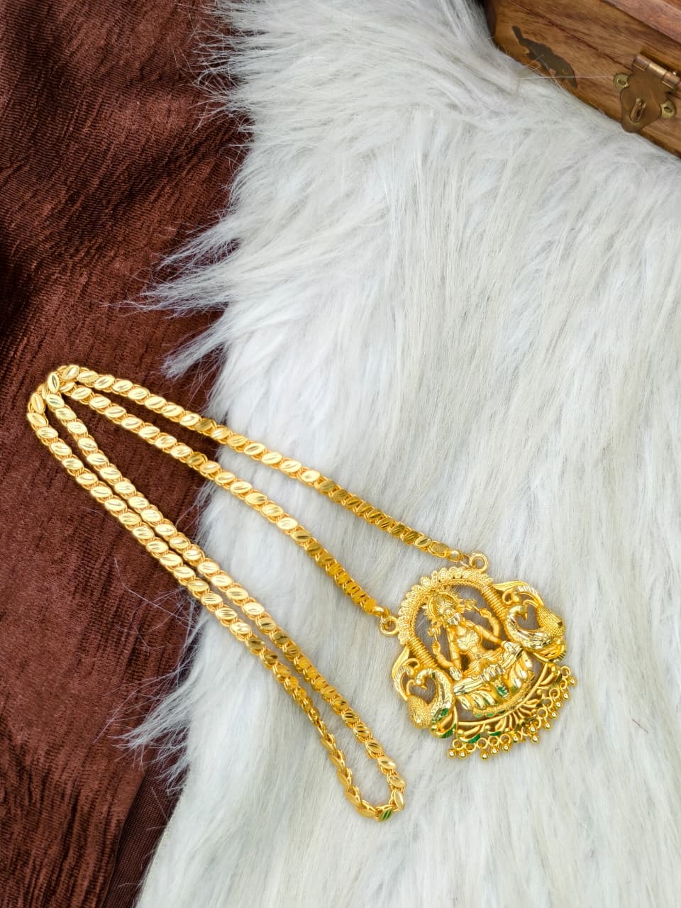 ✨Stone Dollar Matte Finish Chain – Gold Plated Jewellery for Women✨