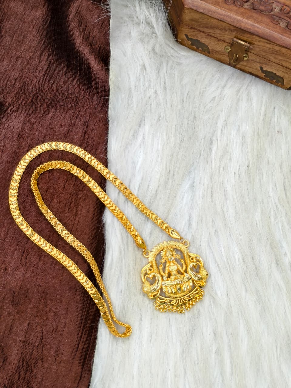 ✨Stone Dollar Matte Finish Chain – Gold Plated Jewellery for Women✨