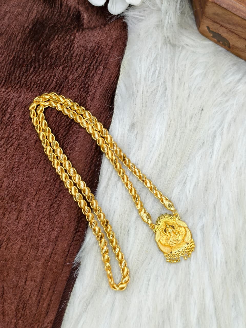 ✨Stone Dollar Matte Finish Chain – Gold Plated Jewellery for Women✨