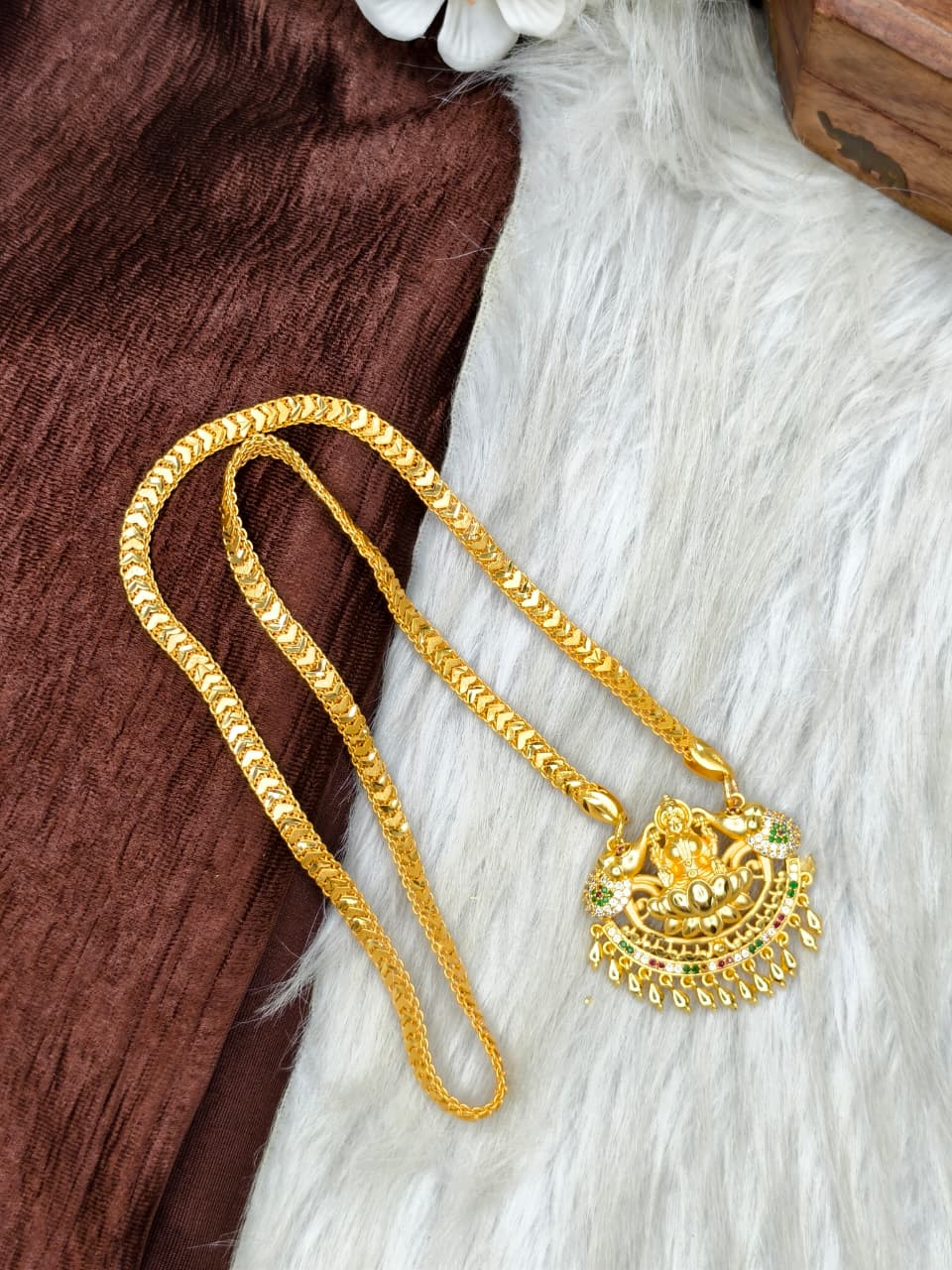 ✨Stone Dollar Matte Finish Chain – Gold Plated Jewellery for Women✨