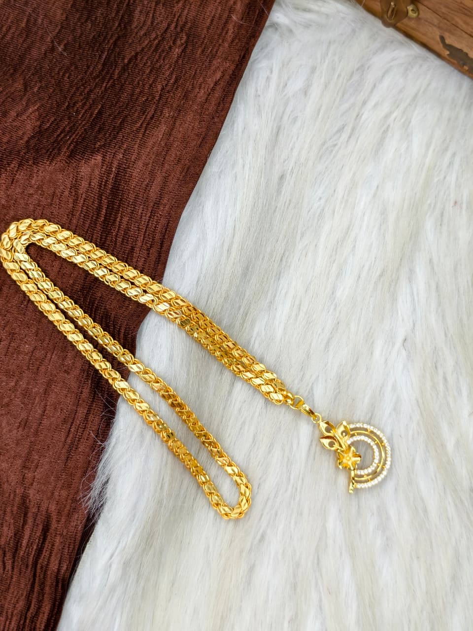 ✨Stone Dollar Matte Finish Chain – Gold Plated Jewellery for Women✨