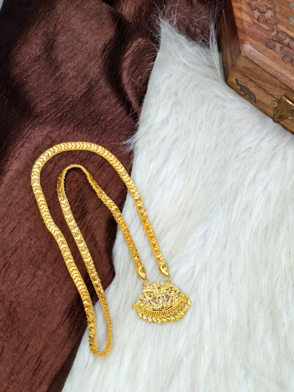 ✨Stone Dollar Matte Finish Chain – Gold Plated Jewellery for Women✨