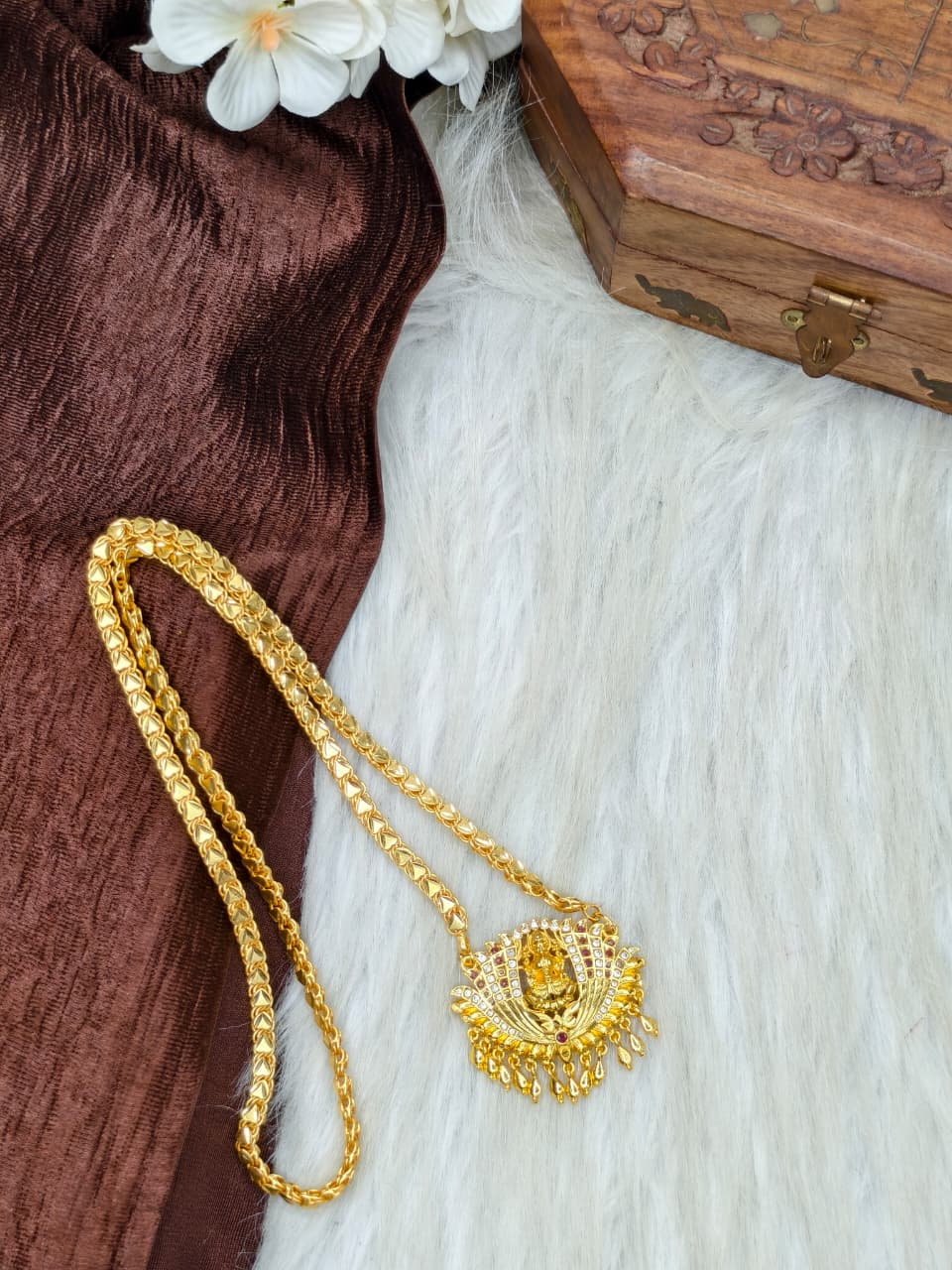 ✨Stone Dollar Matte Finish Chain – Gold Plated Jewellery for Women✨