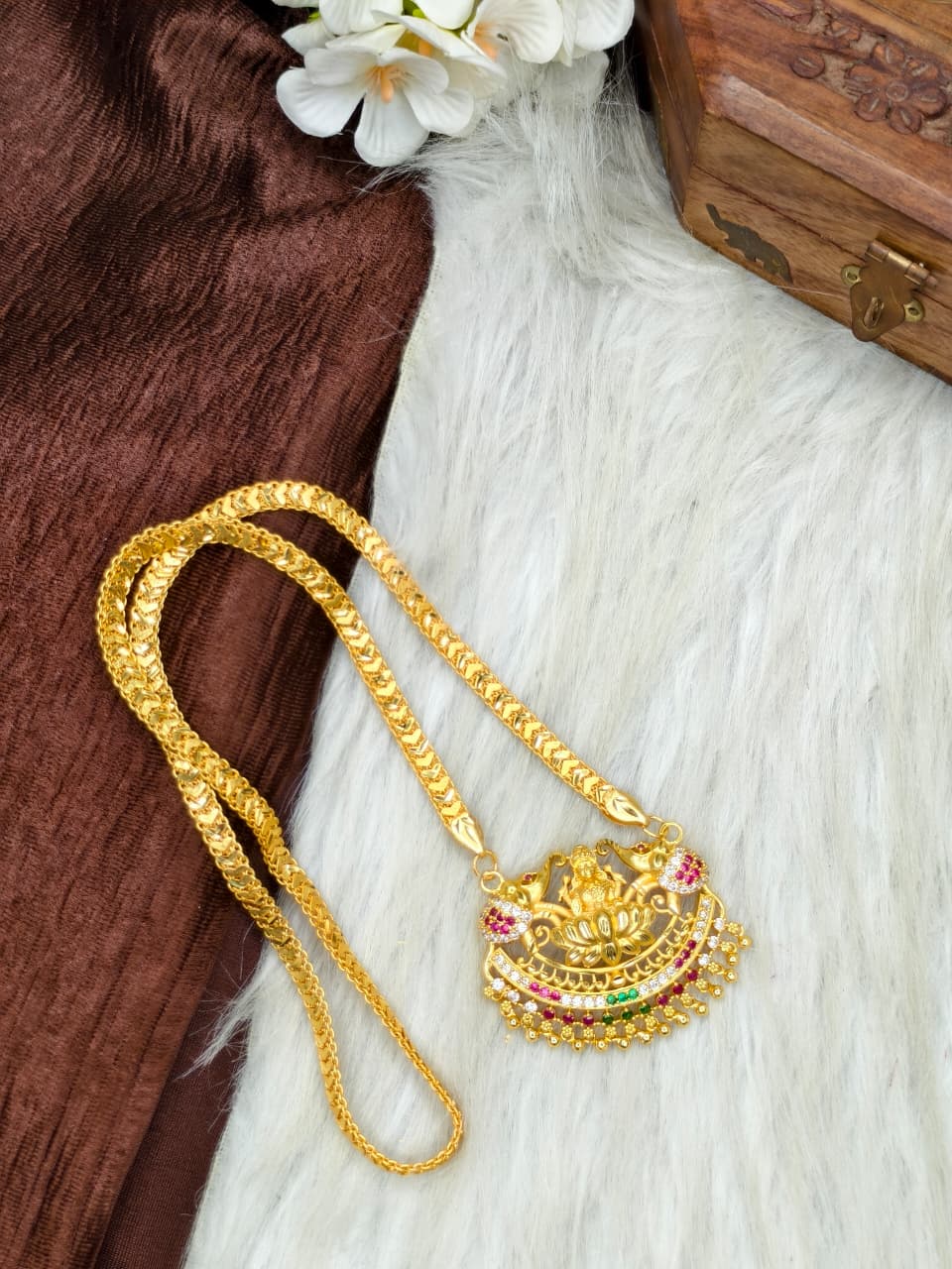 ✨Stone Dollar Matte Finish Chain – Gold Plated Jewellery for Women✨
