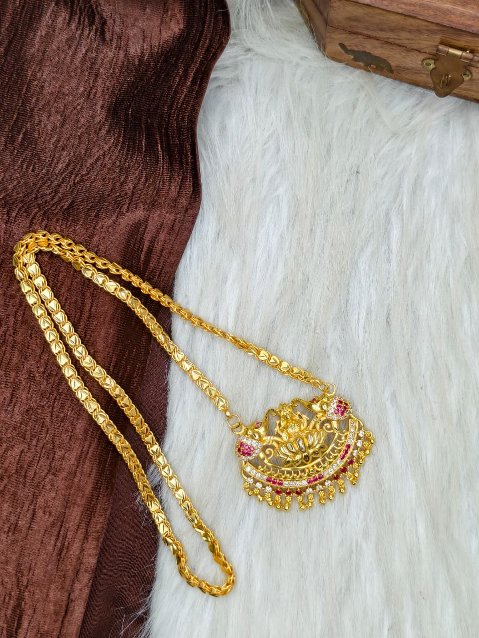 ✨Stone Dollar Matte Finish Chain – Gold Plated Jewellery for Women✨