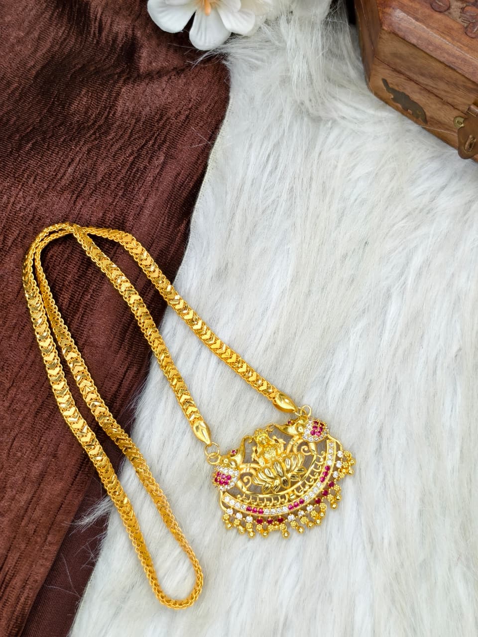 ✨Stone Dollar Matte Finish Chain – Gold Plated Jewellery for Women✨