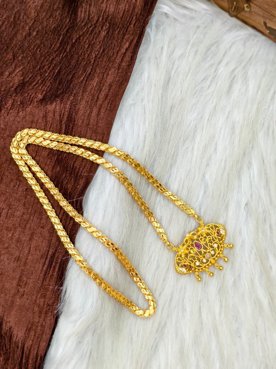 ✨Stone Dollar Matte Finish Chain – Gold Plated Jewellery for Women✨