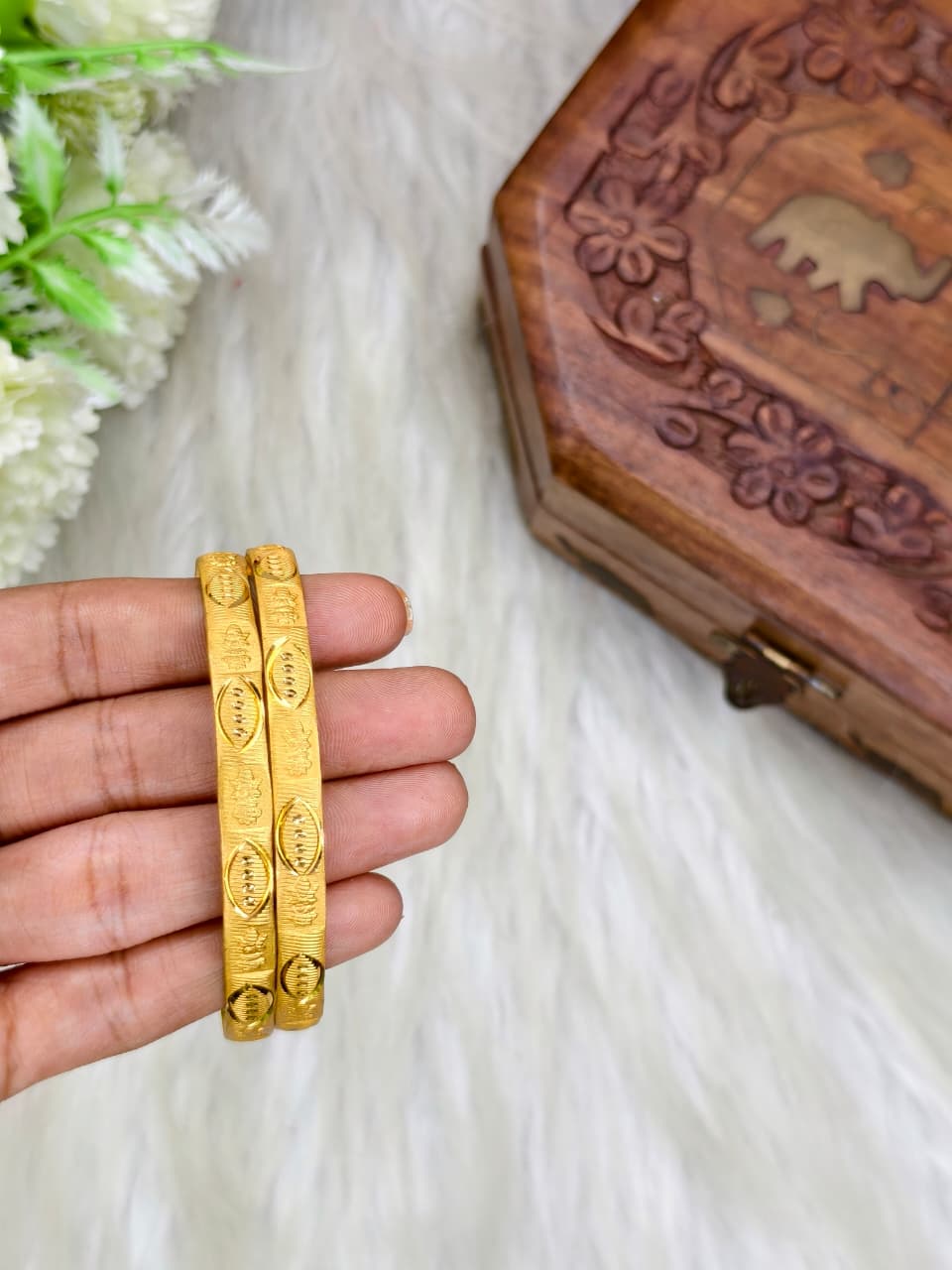 Foming-F-Eye-25 Stylish Women’s 1 Gram Gold Plated Bangles – Party & Daily Wear